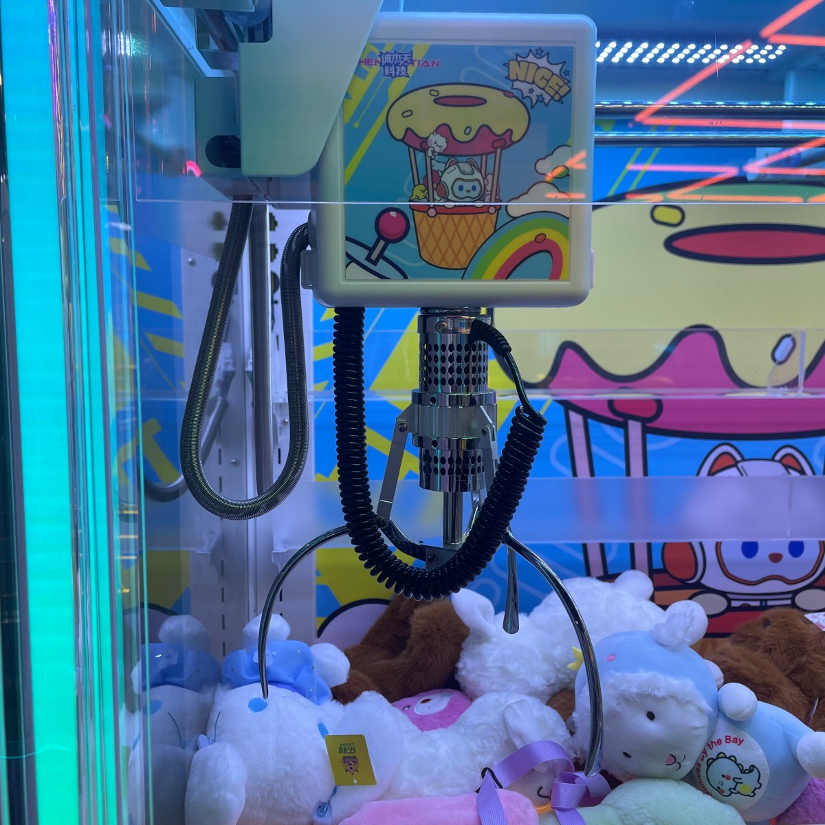 Dual-player claw machine 120mm claw mechanism display