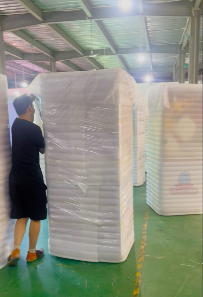 Anti-collision foam packaging